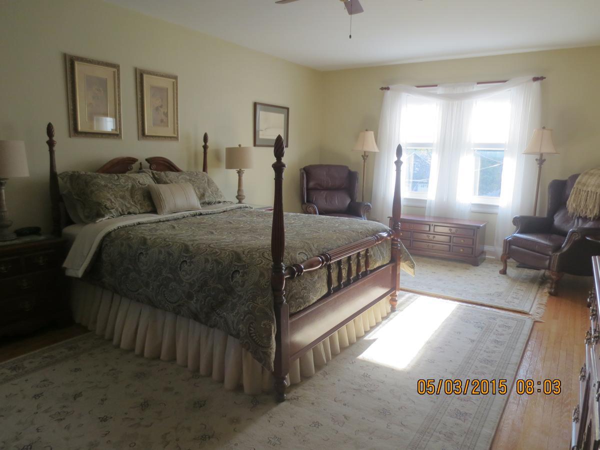 Robinsong Thorold Quarto foto