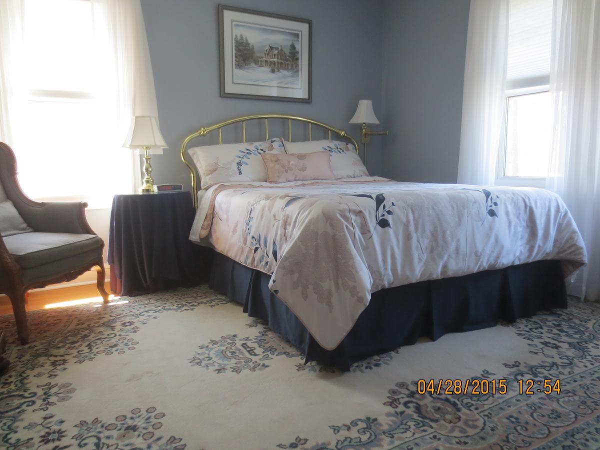 Robinsong Thorold Quarto foto