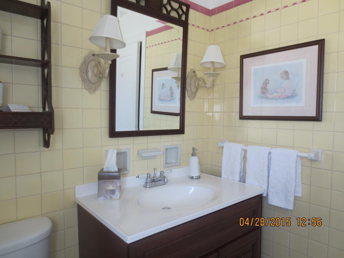 Robinsong Thorold Quarto foto