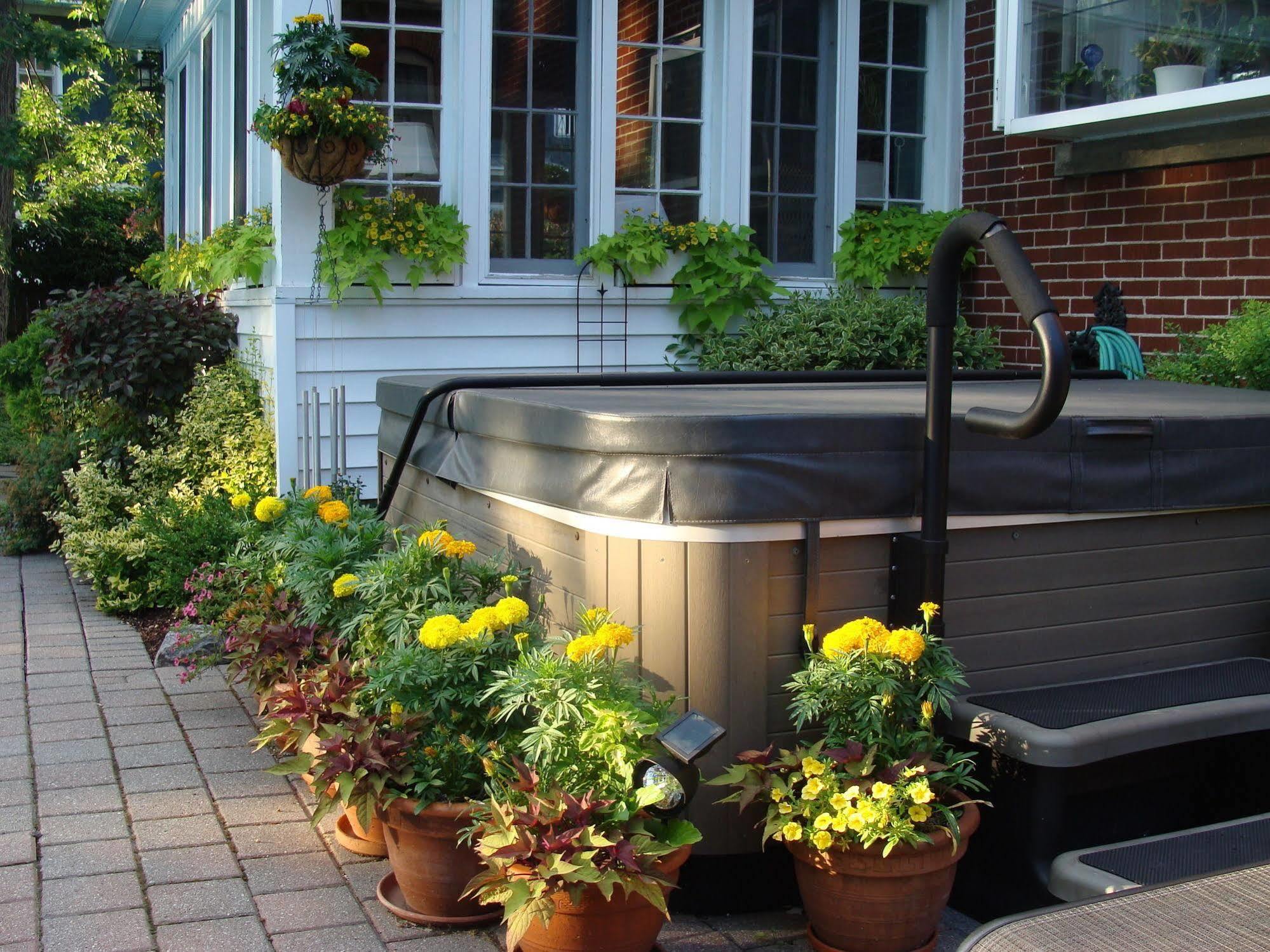 Robinsong Thorold Exterior foto